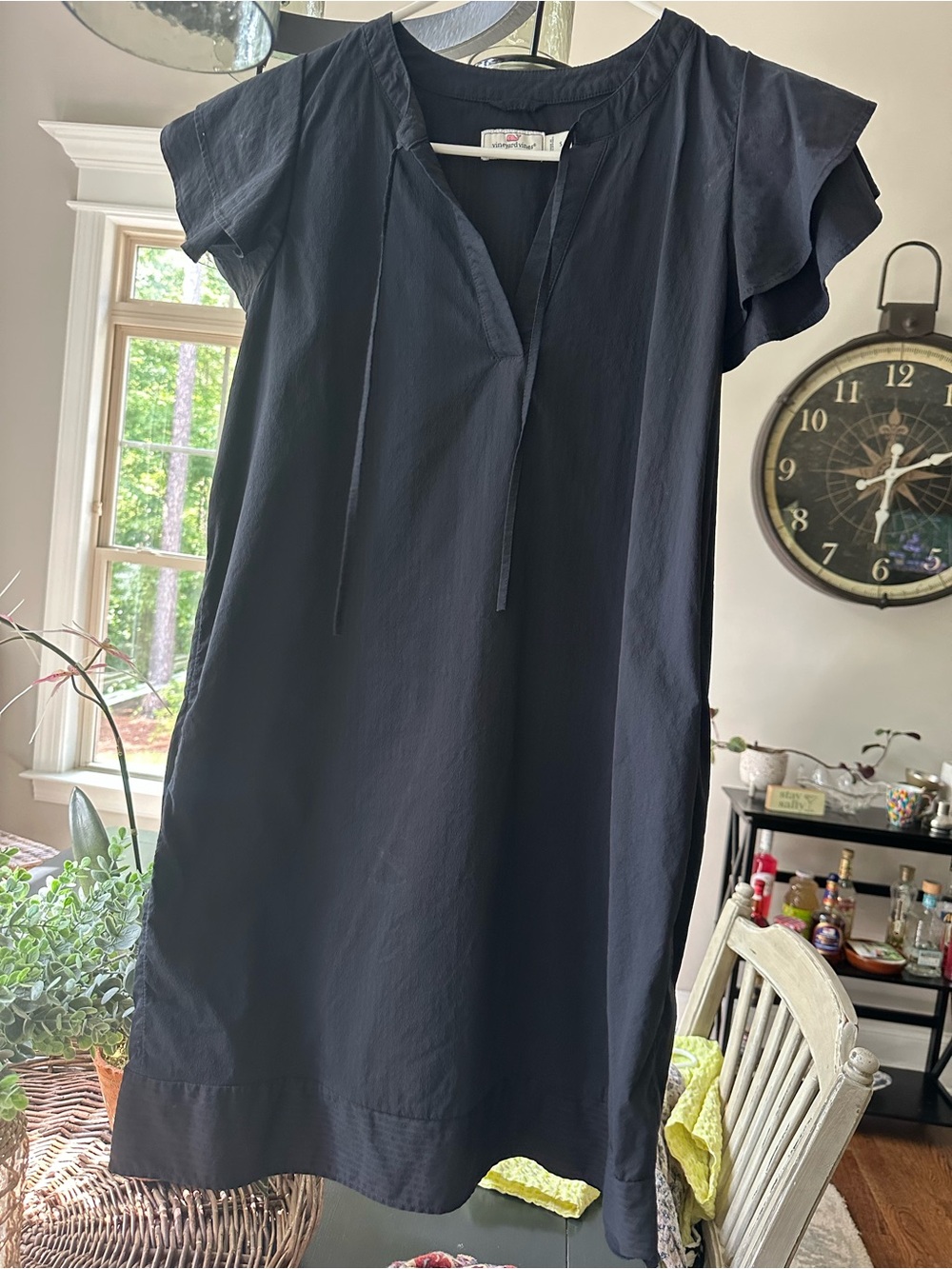 Vineyard Vines Size Small Black Flutter Sleeve Shift Dress